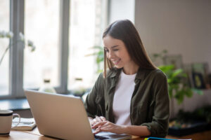 A Practical Guide to Monetizing Blogs, News Sites & Niche Portals in 2025