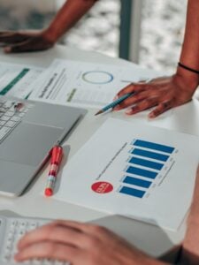 How to Use Affiliate Data to Decide What to Scale